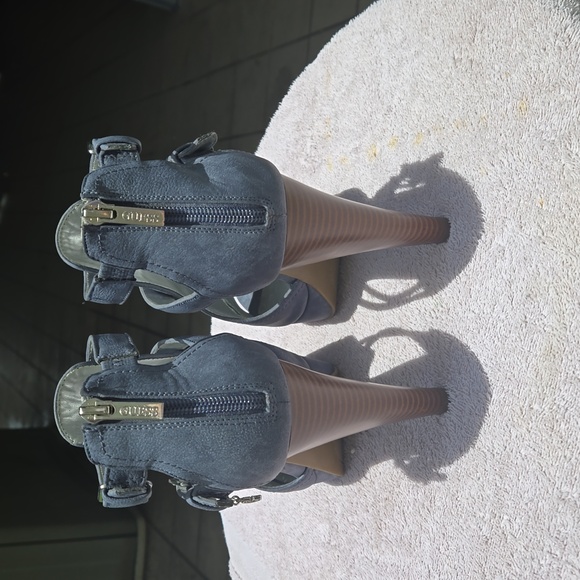 Guess open toe stacked heel suede platform booties - Picture 4 of 6